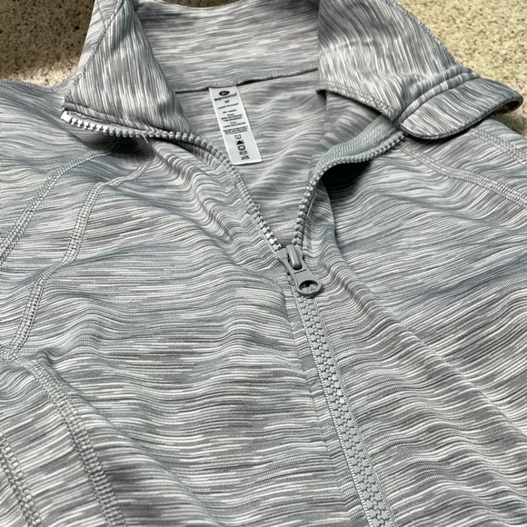 Gray zip-up long sleeve - Picture 6 of 6